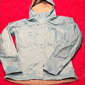 Mountain Hardwear Women's Sky Blue Light Weight Jacket